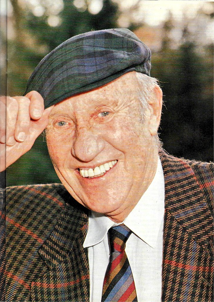 kicker_fuma's tweet photo. "Helmut Schön wird 75. Der Mann mit der Mütze"
(Aus: Fuma September 1990)
#schön #dfb #sfv #dsc #wm74 #botd #happybirthday https://t.co/LAIAdDSJrd