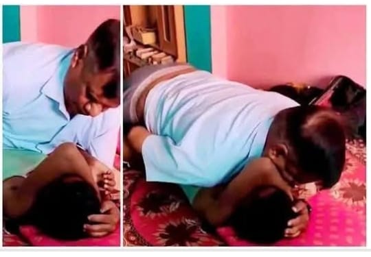 बेटी बचाओ !

उत्तर प्रदेश के सिद्धार्थनगर जिले के भारतीय जनता पार्टी  उपाध्यक्ष गौरीशंकर अग्रहरि का एक अश्लील वीडियो सोशल मीडिया पर वायरल है जिसमें वे एक नाबालिग लड़की के साथ आपत्तिजनक अवस्था में जबरदस्ती करते दिख रहे हैं. 
लड़की चीख रही है। BJP ने इसका संज्ञान लेते हुए गौरीशंकर