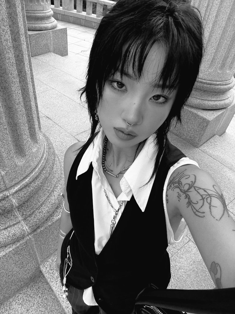 INSTBELLADONARP's tweet photo. ㅤ

ㅤㅤㅤ🖤ㅤ⸺ㅤ𝒘𝐞 𝐚𝐫𝐞 𝖒𝖔𝖓𝖘𝖙𝖊𝖗𝖘
ㅤㅤㅤㅤ嵐ㅤᰋㅤ#solmere   ֶָ֢ ‌ᐟ ㅤ

𓂃  ۫  . 𝒏ome: Karlyle.
𓂃  ۫  . 𝒊dαde: 267.
𓂃  ۫  . 𝒆spécıe: Fantasma.
𓂃  ۫  . 𝒔hαpe: https://t.co/iEc54iOHxS