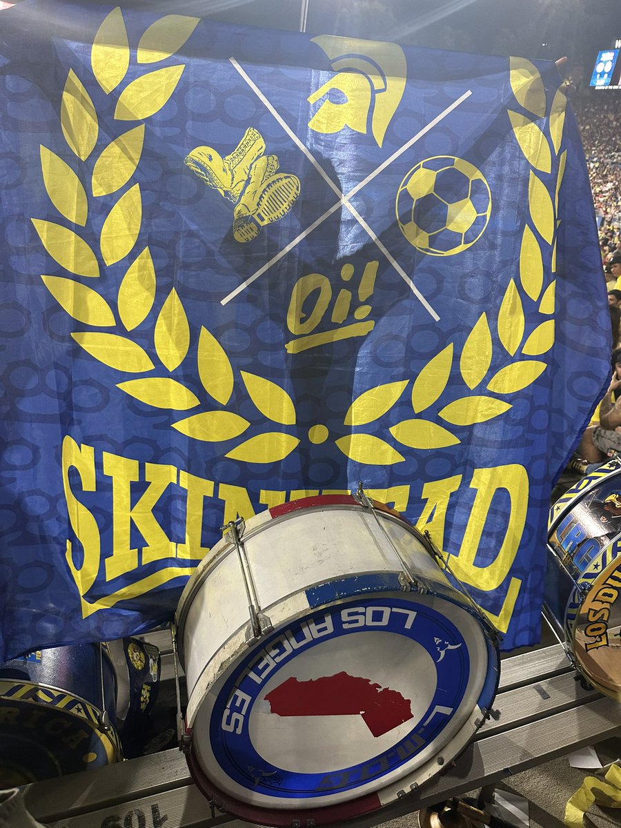 a chivas cuando lo bailo, lo bailo de noche y día 👊🏼 Kaoz Skins 👊🏼