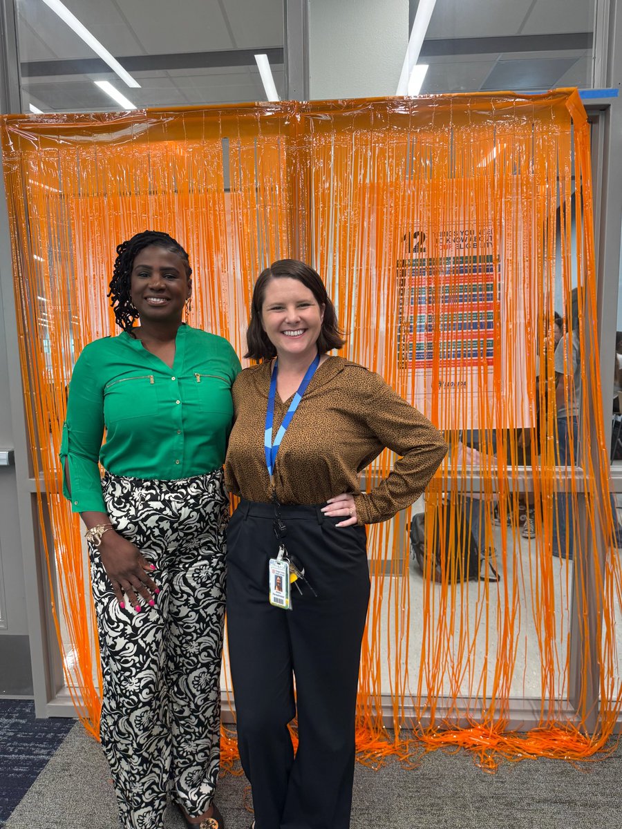 CSO_OCPS's tweet image. APMentoring #PhotoBoothFun #LeadershipJourney