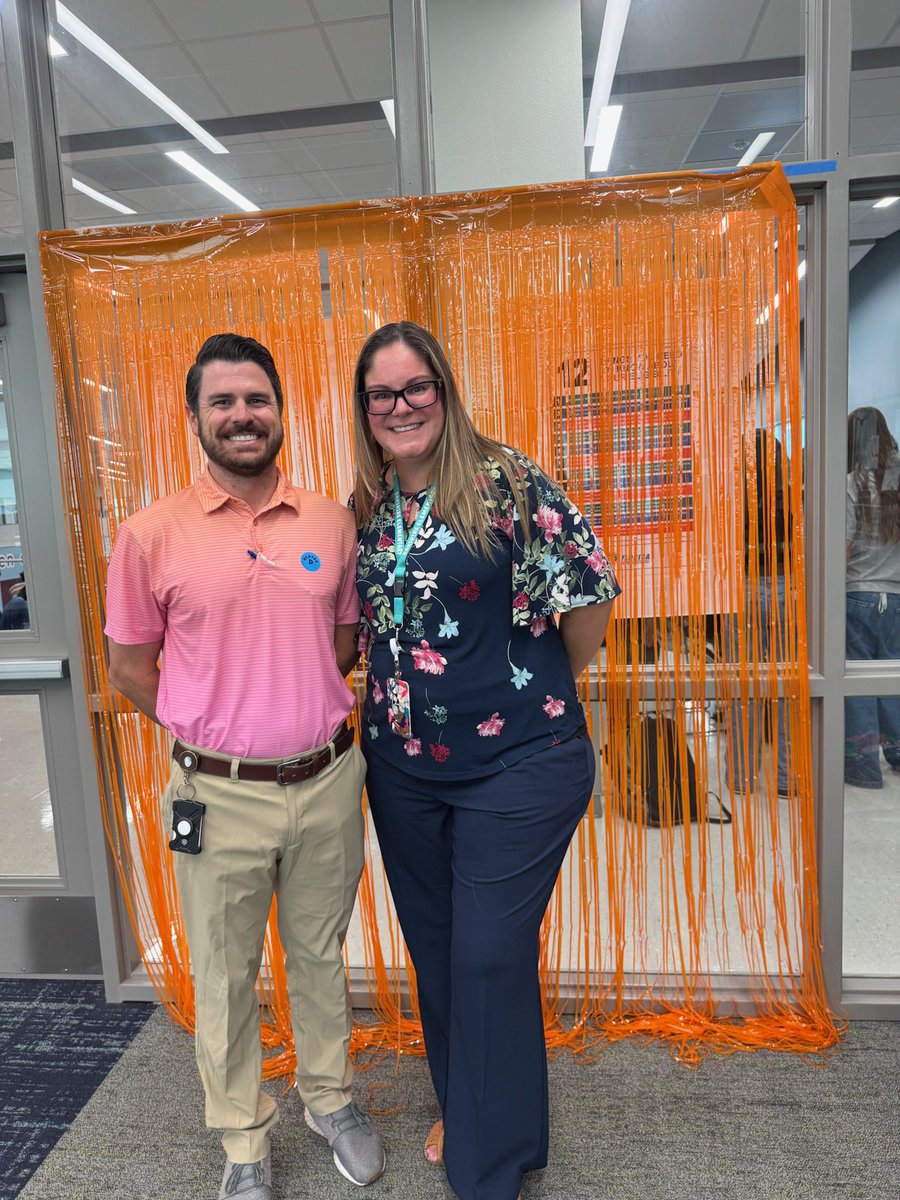 CSO_OCPS's tweet image. APMentoring #PhotoBoothFun #LeadershipJourney