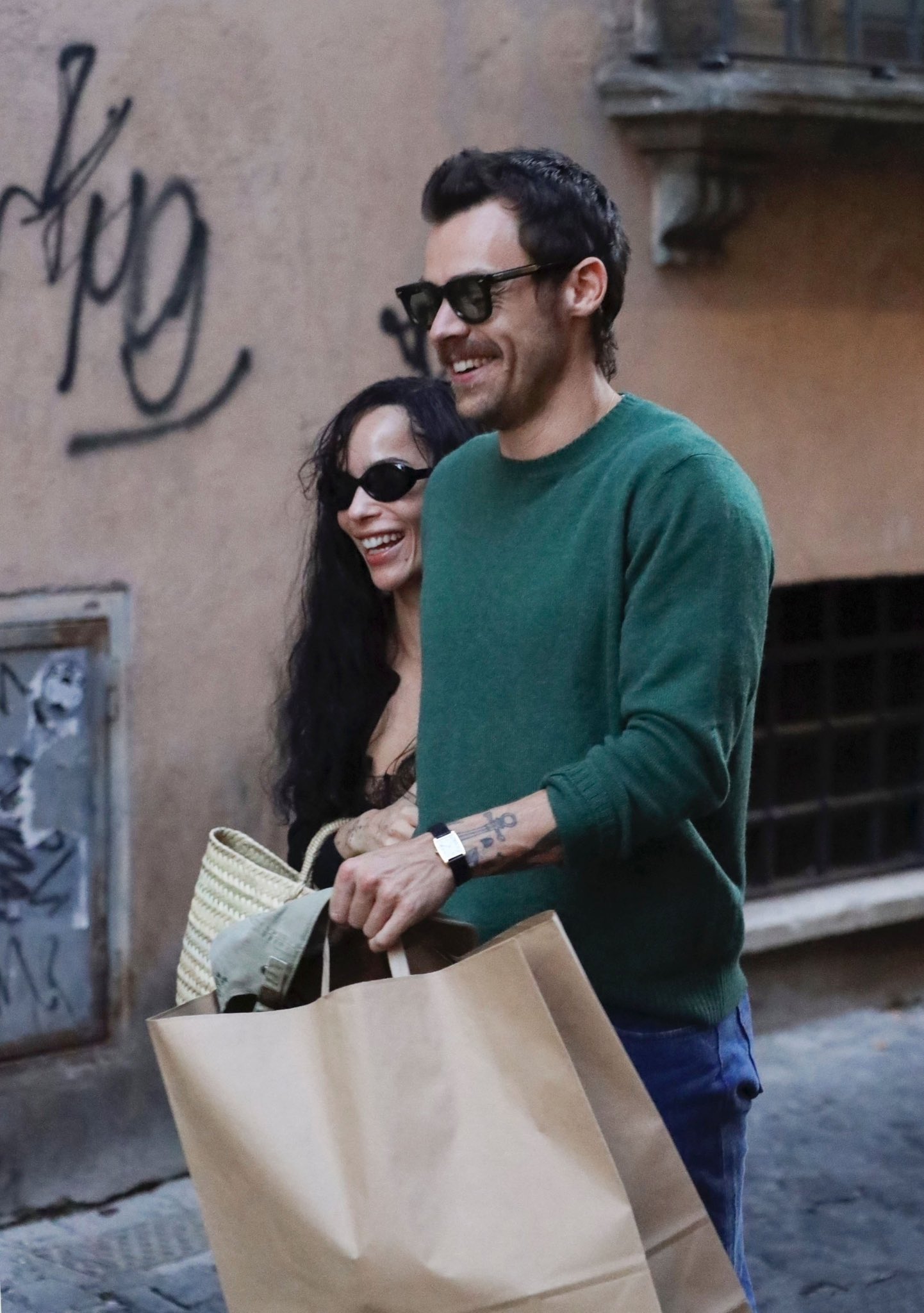 G06btsXXYAAhIm5?format=jpg&name=large Forget the Emmys — Harry Styles and Zoë Kravitz Just Turned Rome Into Their Own Red Carpet Love Story