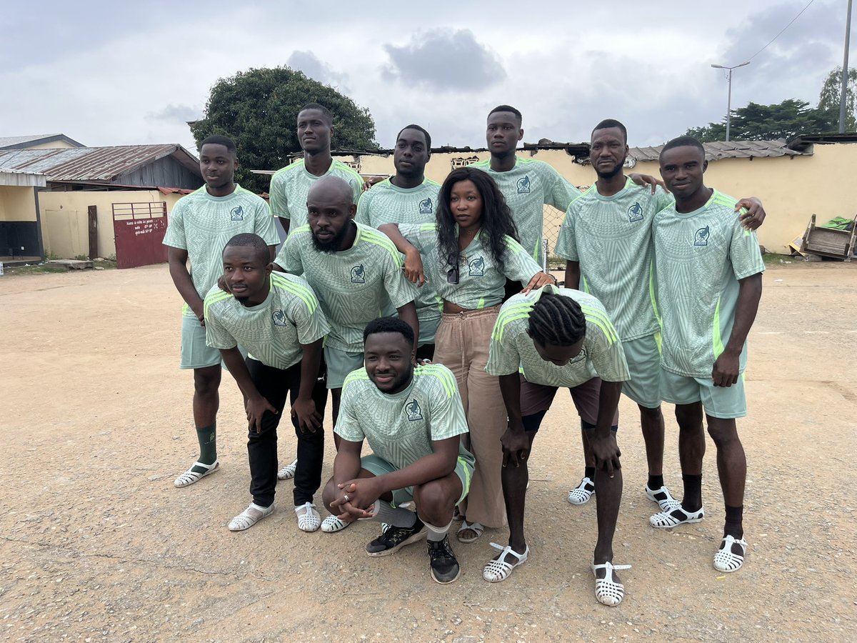 FC Plateau 👔⚽️ champion SL 2024🔥🔥🔥🔥 tweet media