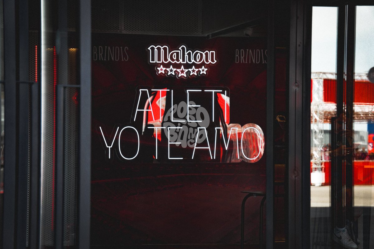 Cada día un poquito más en casa.
Cada día siempre familia.
Gracias a los de detrás del arco por no dejar que nos perdamos nunca.

📢 ¡¡PASEN Y GRITEN!!
(1/4)