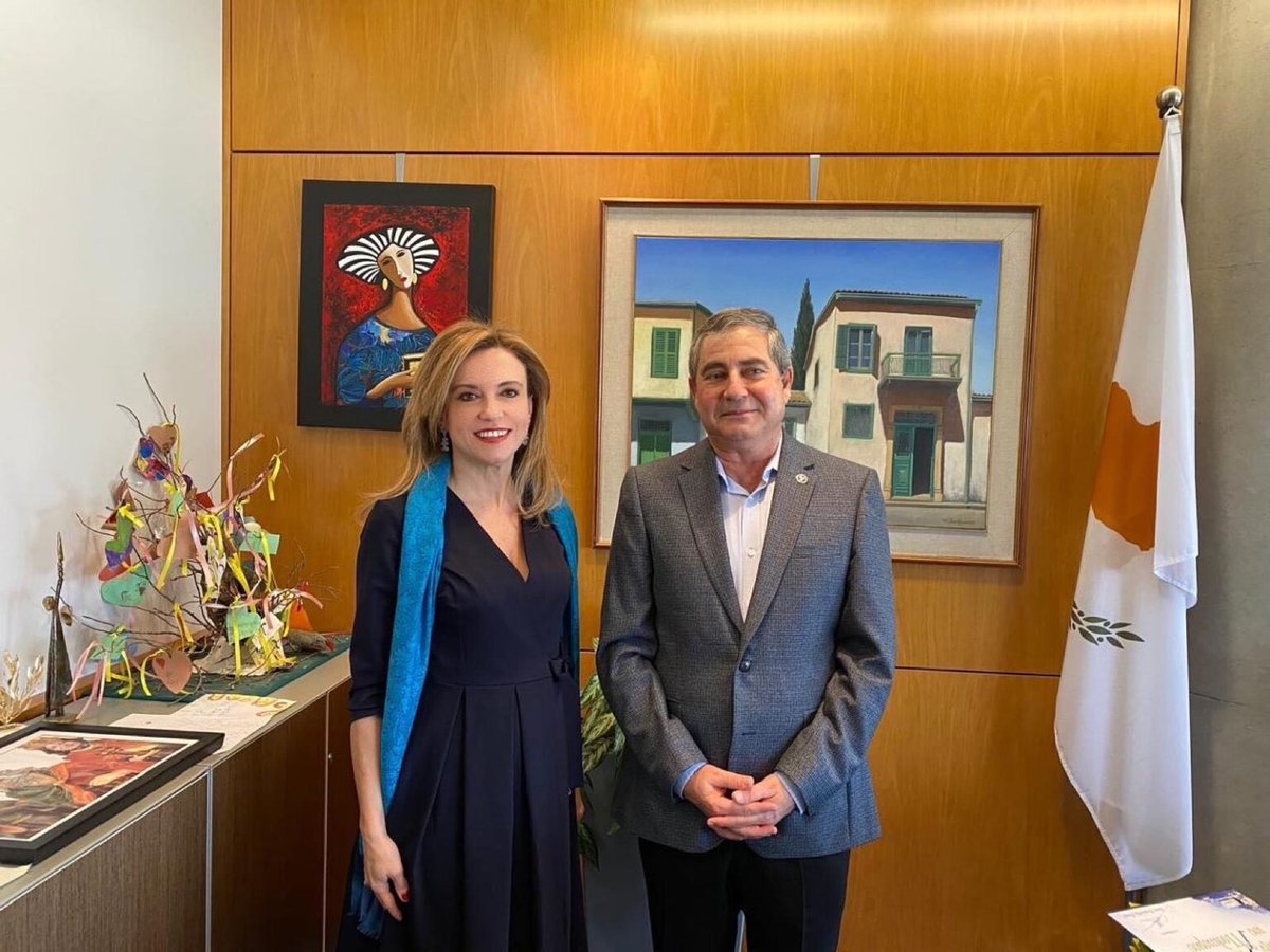🌟 HCCA met with Rector Tasos Christofides of the University of Cyprus to explore collaboration in science, culture &amp; education.

🔗 Learn more: cultural-association.orgθεσμικές-επαφές/meeting-rector-cyprus-uni/

#HCCA #UniversityOfCyprus #Education #Culture #Innovation