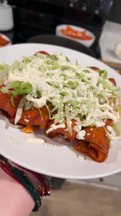 Cosas que no deberías comer hoy 15 de septiembre:
- Sustancias tóxicas 
- Tornillos ,tuercas,o cualquier objeto de metal 
- Cualquier objeto de madera
Cosas que sí puedes comer hoy: 
#vivefitness