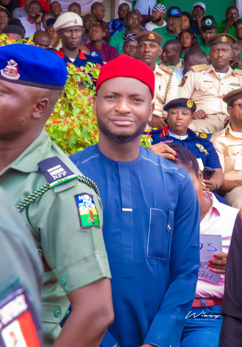 rulebenn's tweet image. ..I'm walking through life with my hands open, not clinging, not resisting just receiving and releasing as led. 

To live fully and die empty. 

An Ultimate Man has no religion. 

#BeSuave 
#BeUltimate 
#beilluminated