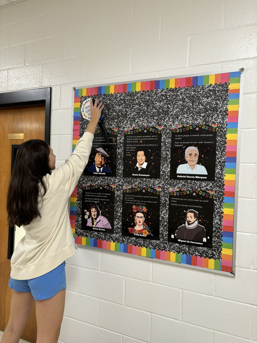 CHSWLanguage's tweet image. Getting ready to celebrate Hispanic Heritage Month. A time to recognize the impact of powerful Hispanic role models around the world. @The_CHSKnights