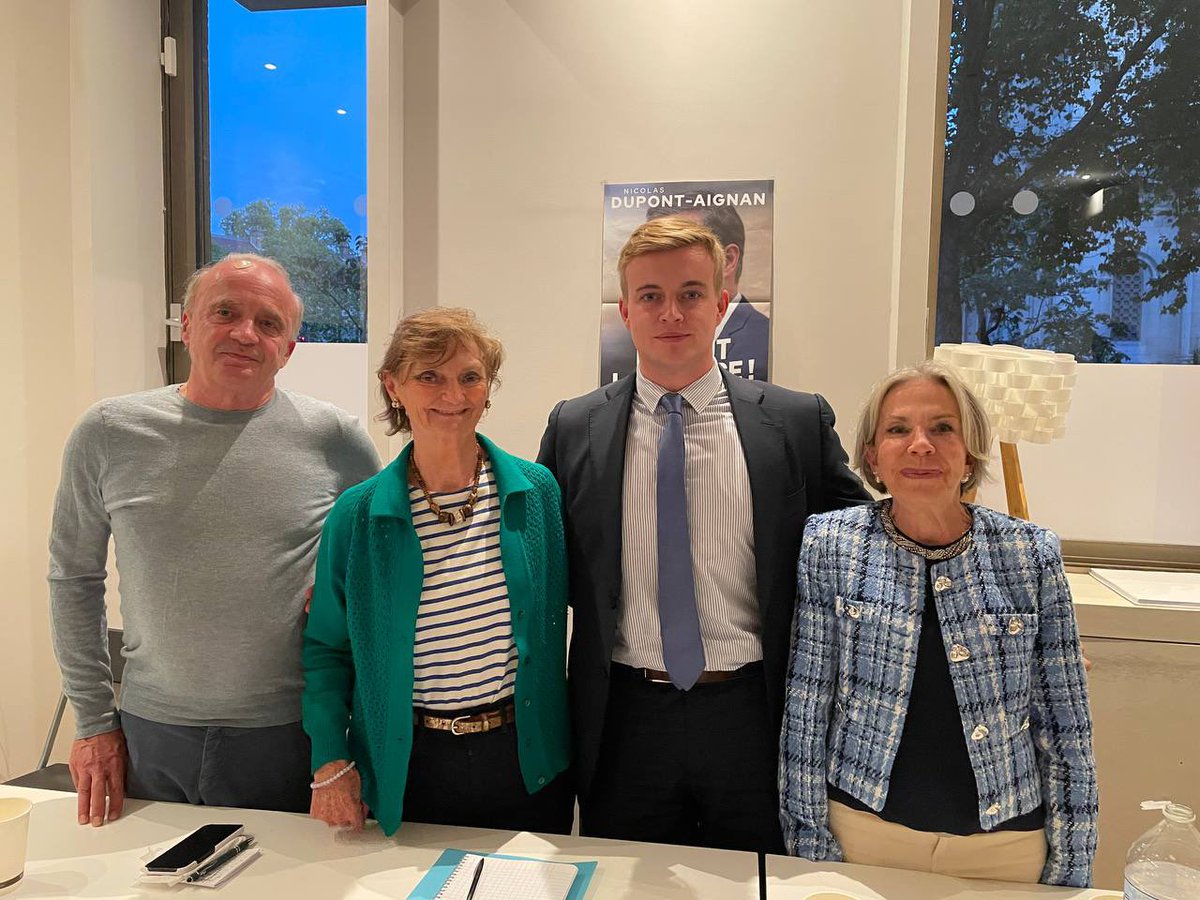 Hilaire Bouyé (@hilairebouye) on Twitter photo Ce soir avec Dominique Mahé, délégué départementale de <a href="/DLF_Officiel/">Debout La France</a> à Paris !
Elle et ses équipes m’ont apporté leur soutien dans ma campagne législative !
#circo7502 Ce soir avec Dominique Mahé, délégué départementale de <a href="/DLF_Officiel/">Debout La France</a> à Paris !
Elle et ses équipes m’ont apporté leur soutien dans ma campagne législative !
#circo7502