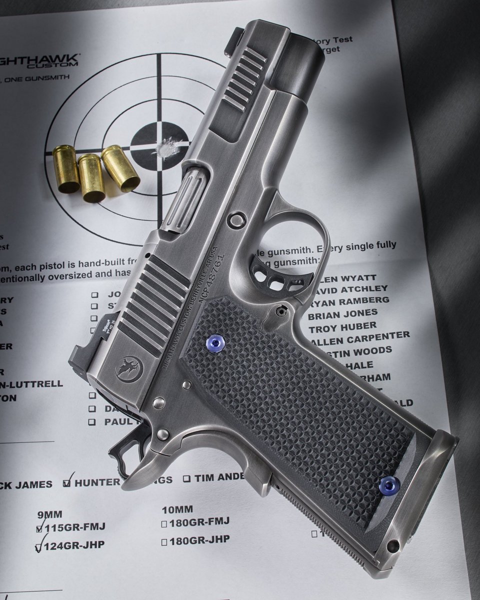 NighthawkCustom's tweet image. The Nighthawk Delegate // Featuring a commander-length top end + a more compact bottom end with a clever integrated magwell // This one is equipped with a fluted barrel hood, I.O.S. and finished in smoked nitride