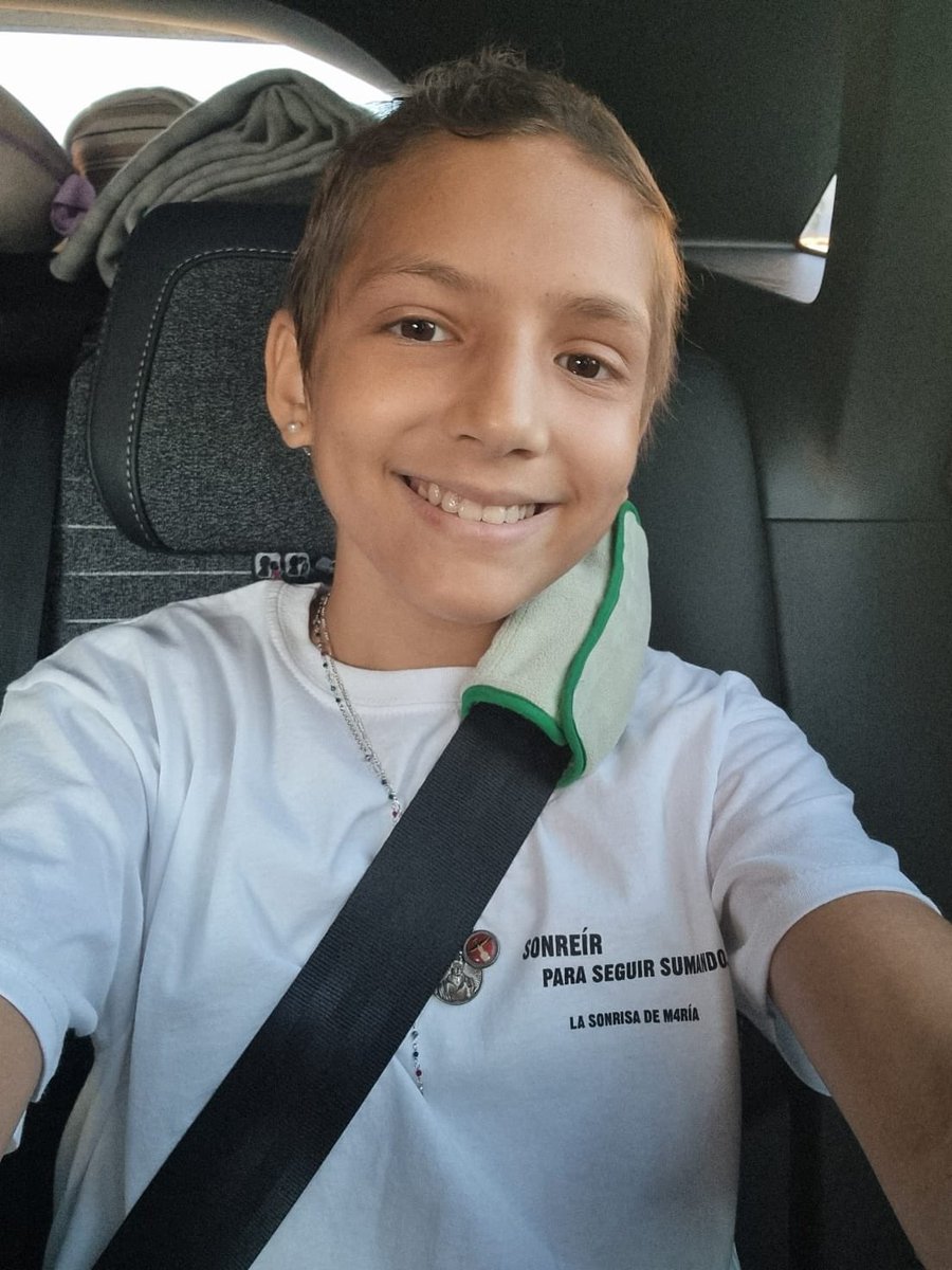 mariacmpfg's tweet image. Holaaaaa Afición
Así de contenta estaba está mañana para mi primer día de clase 😀
Feliz de volver a ver a mis compis, profesores y volver al mejor cole del mundo, el @cmaestroavila 🙌🏻
Seguir sonriendo, os deseo un buen comienzo a todos y una semana chula 😍

Os quiero 🥰