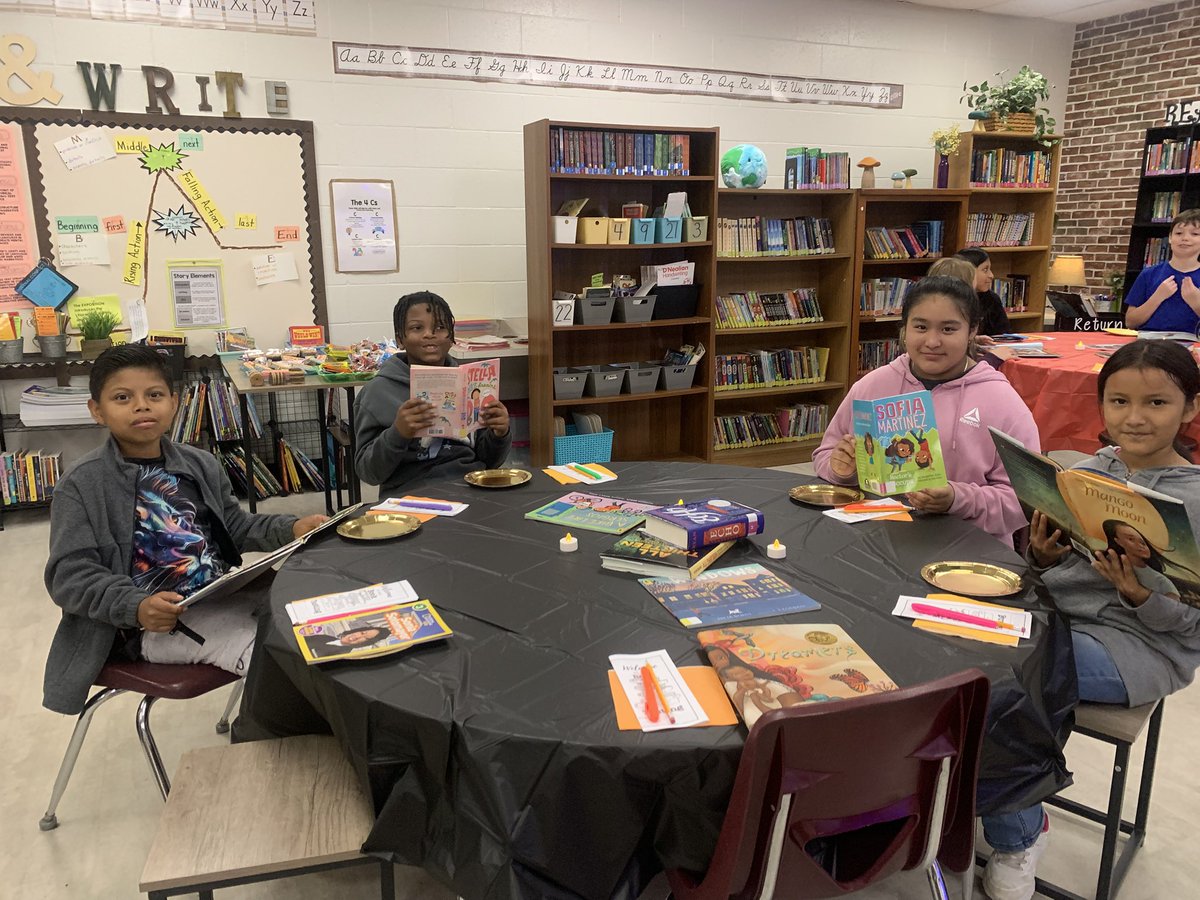 LessonsWithMsC's tweet image. Hispanic Heritage Month. We had a perfect day! @CherokeeSchools