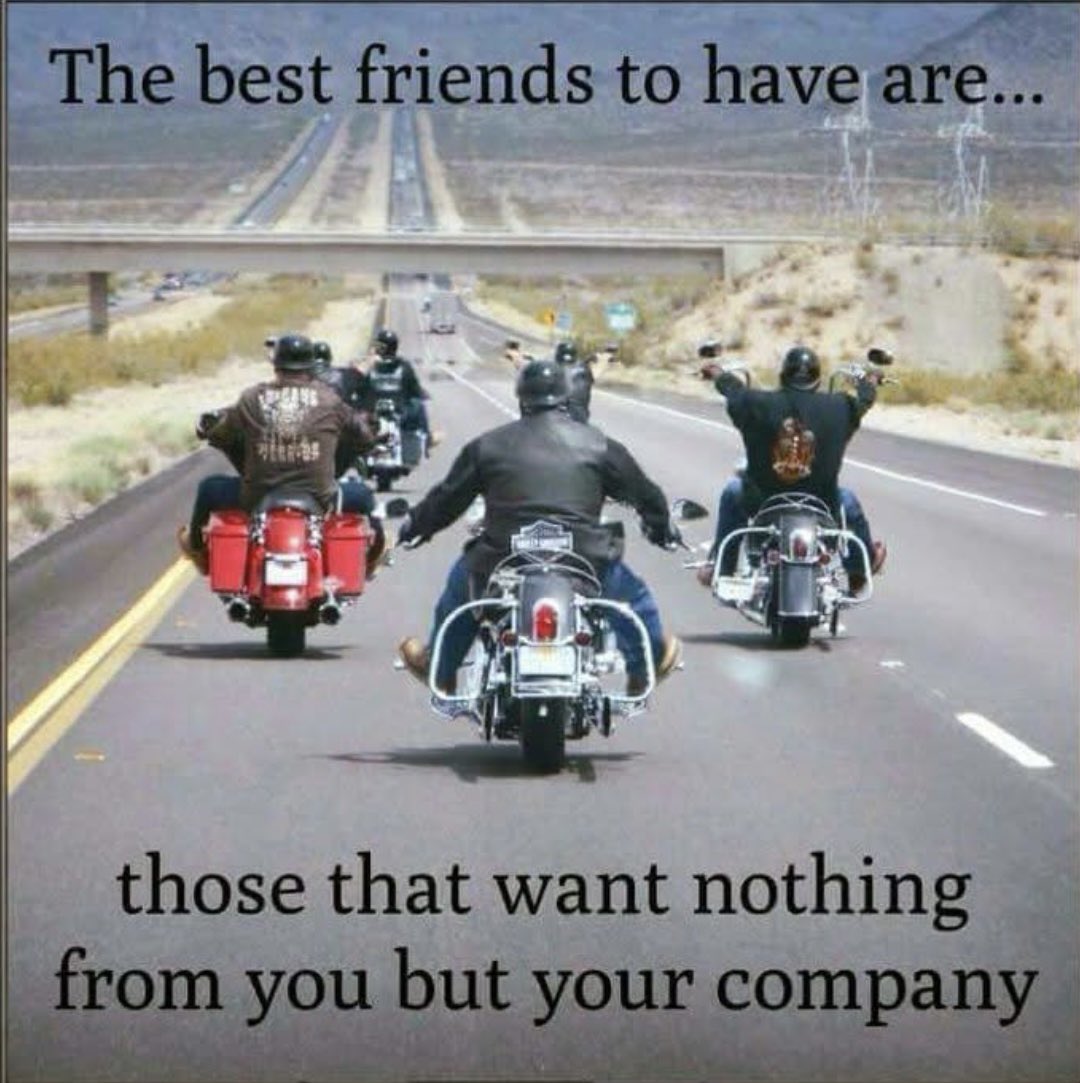 AlisonSmithMCMI's tweet image. Thank you for being here &amp;amp; making us smile 🏍️💨 #itsinourDNA🤜🤛 #freedom  Have an awesome week! 

Here’s a pic of an FZR1000 I used to ride many years ago… enjoy!