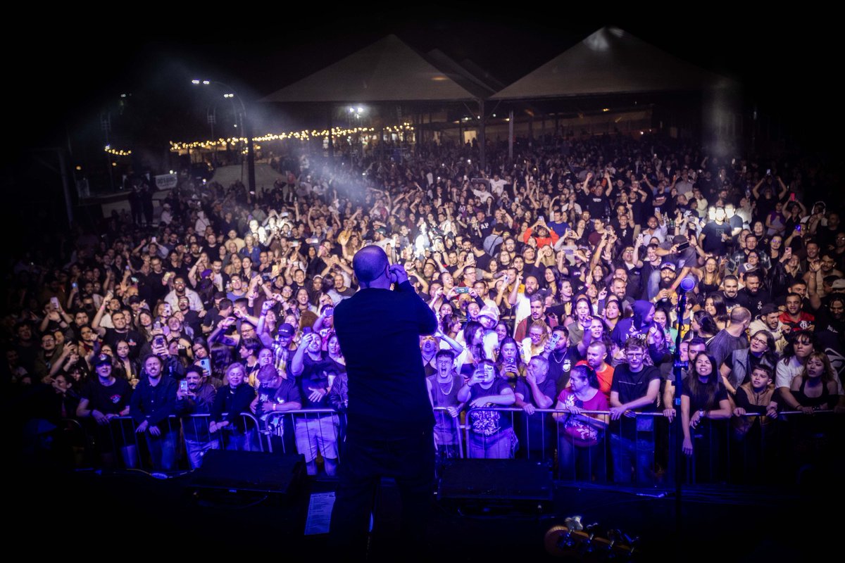 CPM 22 (@cpm22) on Twitter photo Sábado foi dia de pegar a estrada até Porto Ferreira/SP!
Fizemos um show fod@ no Skate Jam 3, com os sons da nossa tour de 30 anos rolando no talo!
Obrigado geral que colou! 🎸🔥
📷 <a href="/munizleo/">lucas muniz</a> Sábado foi dia de pegar a estrada até Porto Ferreira/SP!
Fizemos um show fod@ no Skate Jam 3, com os sons da nossa tour de 30 anos rolando no talo!
Obrigado geral que colou! 🎸🔥
📷 <a href="/munizleo/">lucas muniz</a>