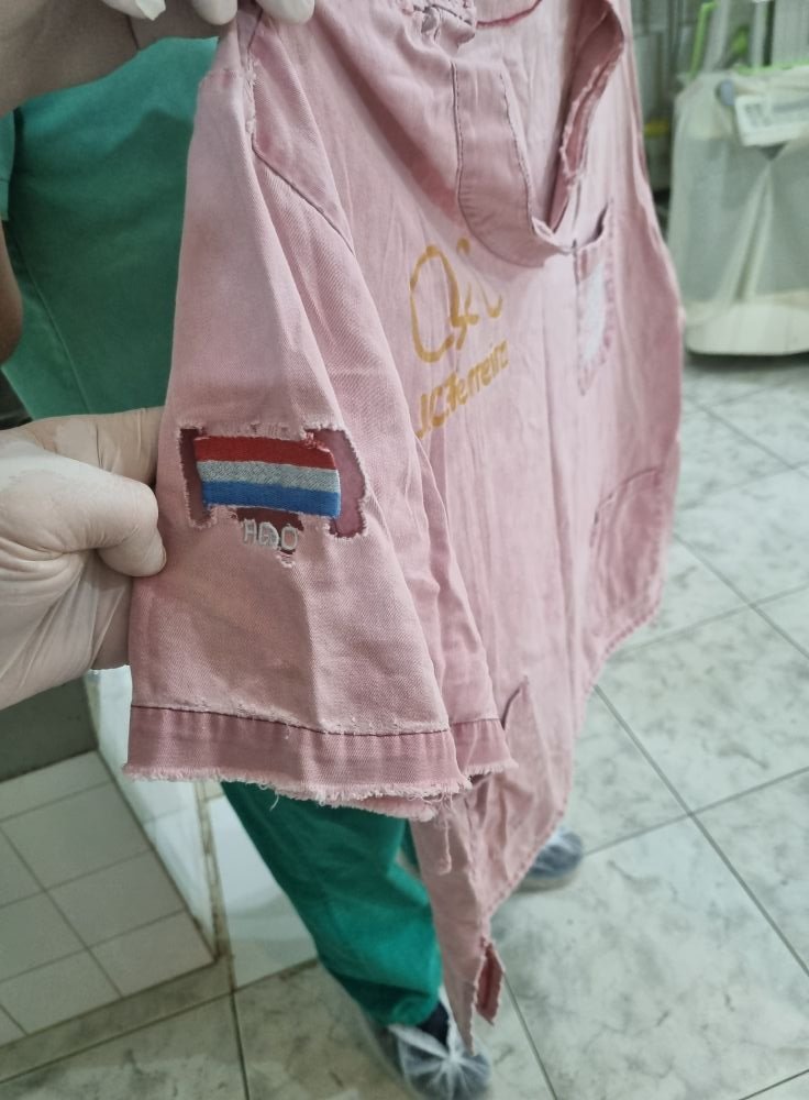 ▶️NI UNIFORMES DECENTES LES DAN | 😡

🗣️  “Y con este ropaje tratamos dignamente a nuestros pacientes. Por esta razón es que, en lugar de construir elefantes blancos, mejorar lo que tenemos sería ÓPTIMO”, escribió el doctor Jesús Agustín Irrazábal.

El profesional denunció el