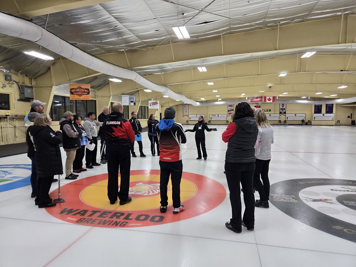 Curling Canada tweet media
