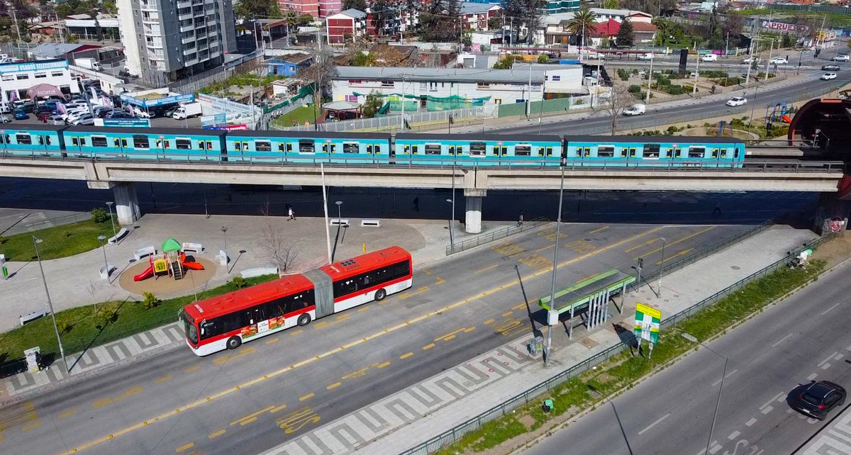 ¡¡¡ Felices 50 años <a href="/metrodesantiago/">Metro de Santiago - #50Años</a> !!!
A seguir avanzando muchos años más con un servicio integrado y de alto nivel como el que hoy entregamos a miles de personas con el servicio <a href="/Red_Movilidad/">Red Movilidad</a>.