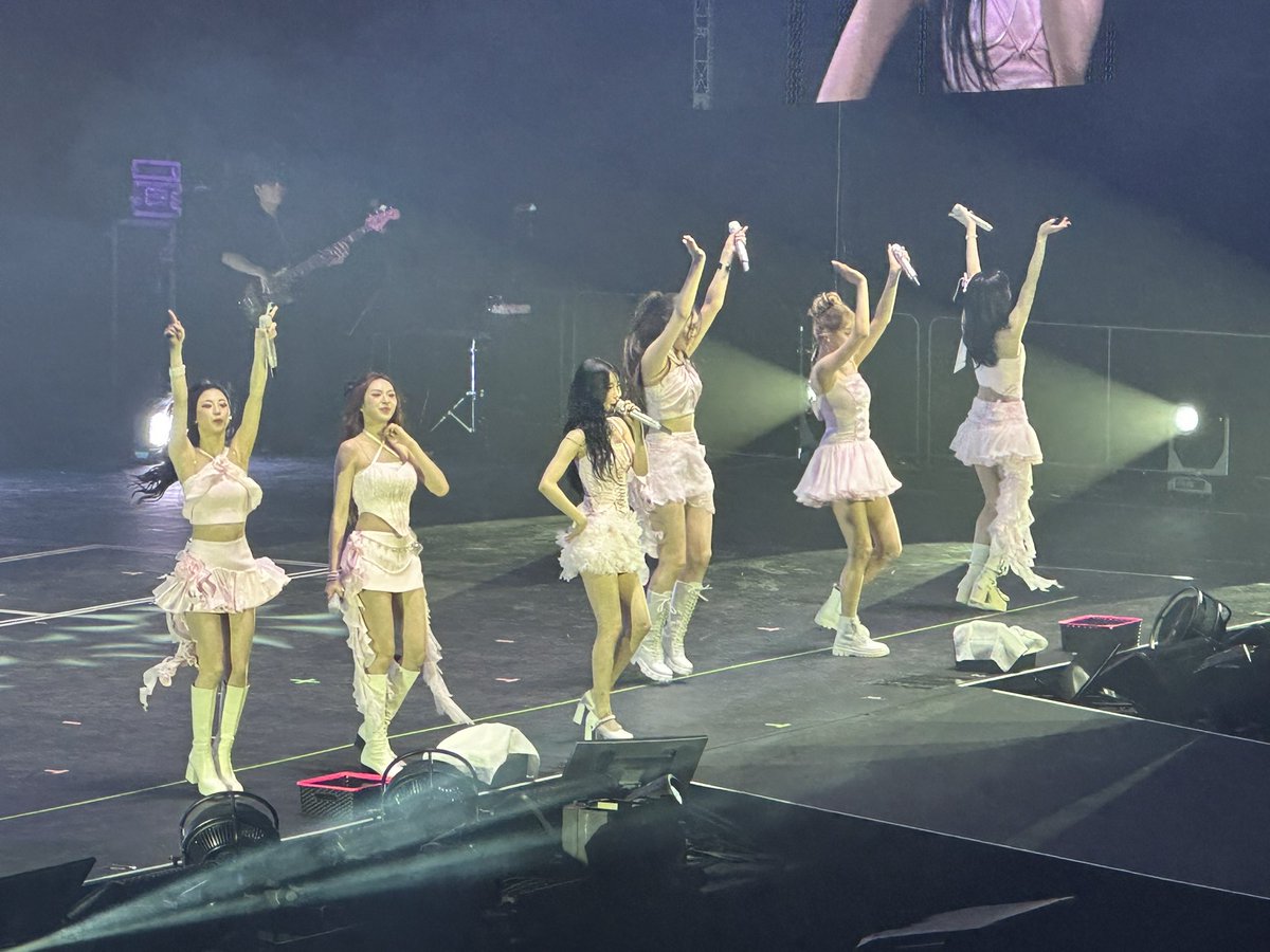 KaochoyS's tweet photo. @YGBABYMONSTER_ Had a blast at the show! One High energy performance after another. The solos were amazing as well. Overall great showing girls. https://t.co/7KvEcV4kMd