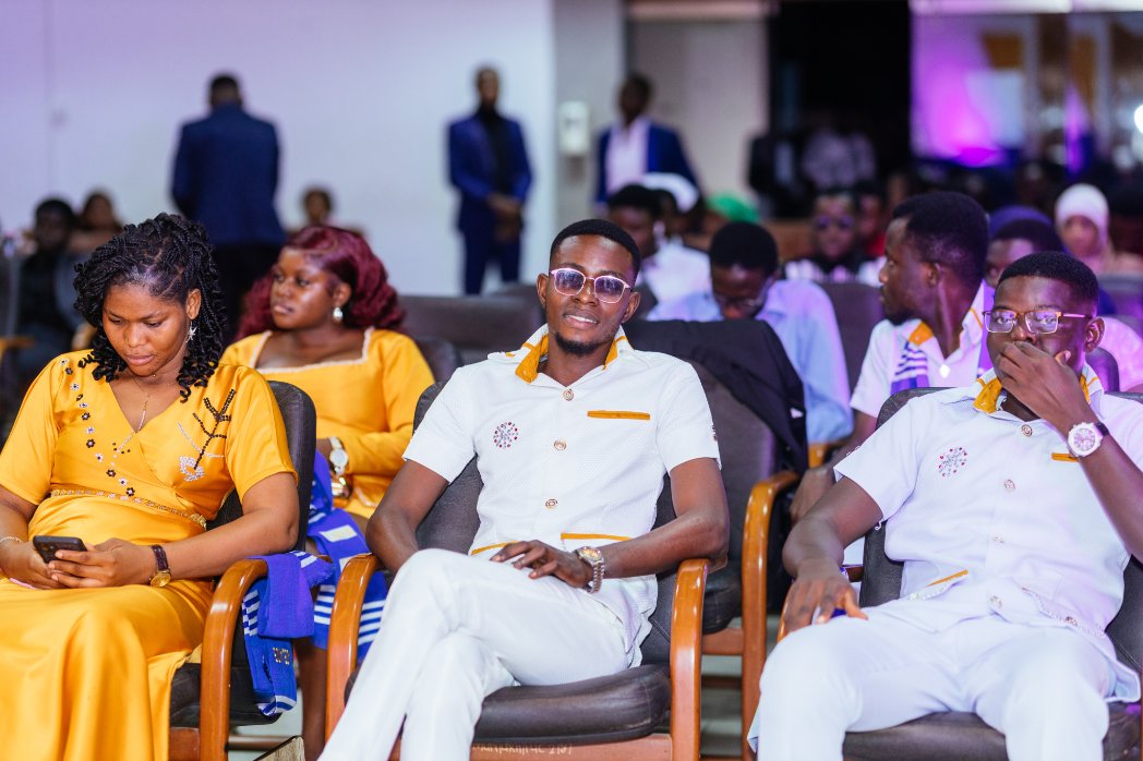 Voice of RHd Knust tweet media