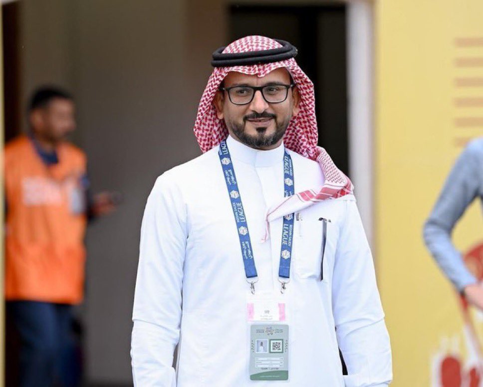 🚨🚨🎙️ — المدير التنفيذي بنادي #الشباب محمد الناصر : 

• بيع حقوق اسم ملعب نادي #الشباب خطوة استثمارية كبيرة تعزز من مداخيل النادي وتفعّل الشراكة الاستراتيجية مع القطاع الخاص، 

وهي أحد مستهدفات رؤية 2030 شراكة ملهمة مع شركة رائدة في الاستثمار وصناعة المستقبل تعكس مكانة الليث