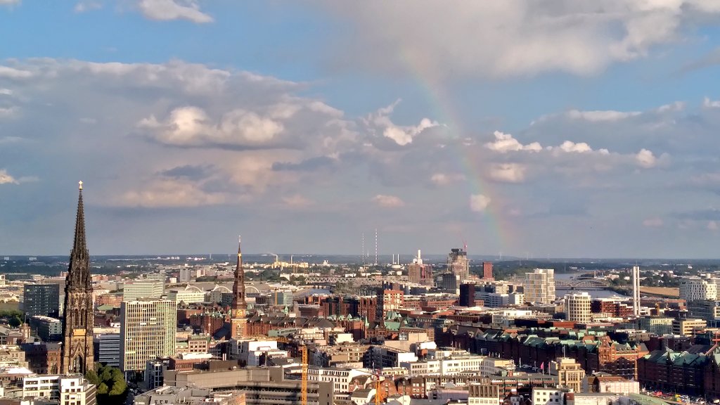 <a href="/cristobalreus/">Cristóbal Reus Chêreau</a> <a href="/JMolinaPelayo/">Jorge Molina Pelayo</a> <a href="/JorgReyes10/">✸Jorge 🛰️🌎⛈️</a> <a href="/vvanesaug/">Viviana Urbina Guerrero</a> <a href="/Meteoclick/">⛈METEOCLICK📷</a> <a href="/Crishonline/">🦁Cristina🐲</a> <a href="/Claudiotter/">Claudio Venegas</a> <a href="/EduardoTVT/">Eduardo Sáez</a> <a href="/Sepulinares/">Alejandro Sepúlveda Jara</a> <a href="/michelleadamv/">Michelle Adam V.</a> <a href="/AlvaroMolinaCL/">Alvaro Molina Jara</a> <a href="/CIELO_TRONADOR/">CIELO TRONADOR</a> community.wmo.int/en/activity-ar… vista desde la fila 33💺A del vuelo @AirFrance 4️⃣0️⃣7️⃣ desde @Santiago 🇨🇱(CL) rumbo a @Hamburgo 🇩🇪(DE) con escala en <a href="/Paris/">Paris</a> 🇨🇵(FR)