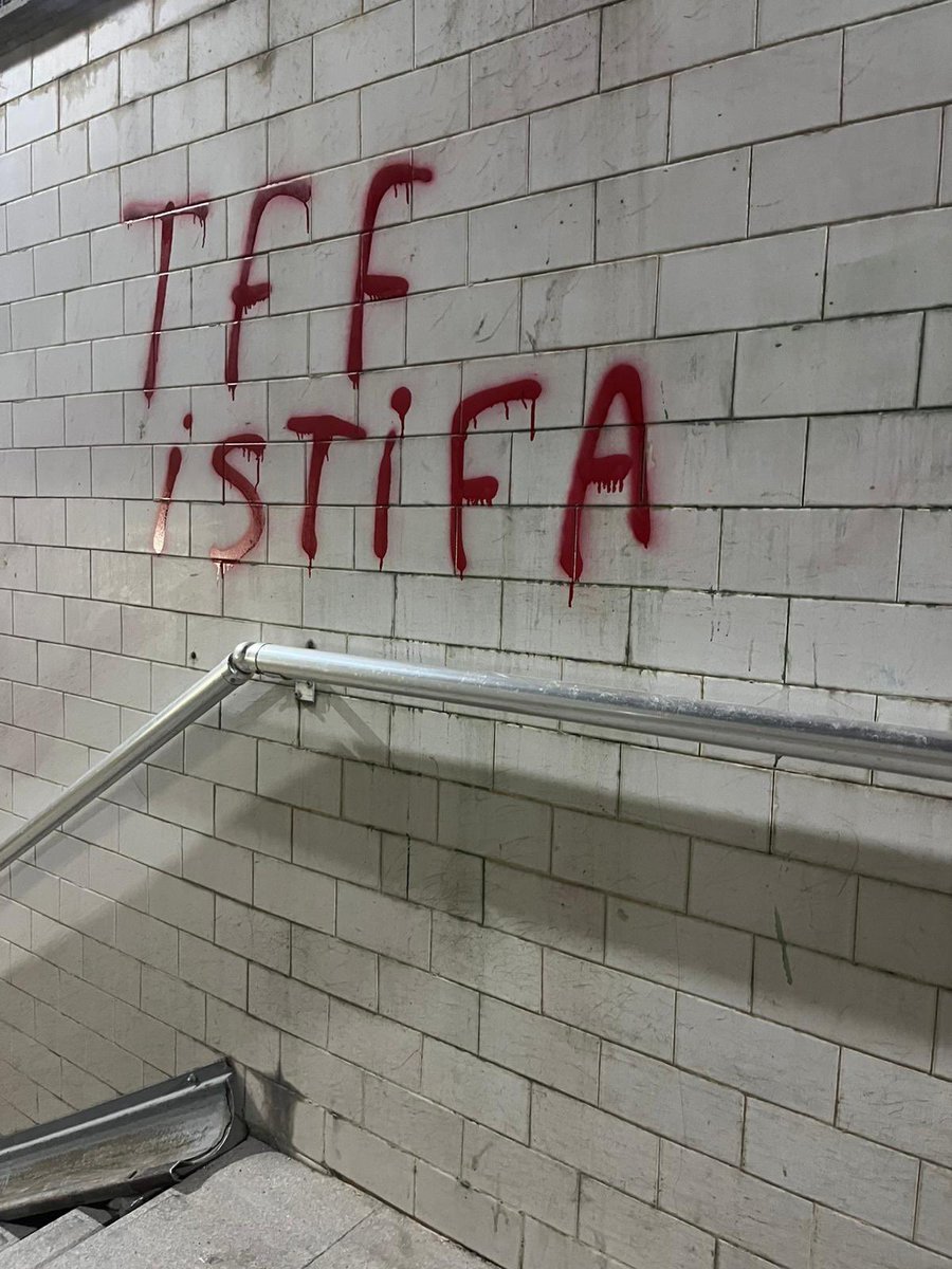 tg__konya's tweet photo. Sokaklardayız haykırıyoruz; TFF İSTİFA.
 @tff_resmi #TFFistifa https://t.co/KY3y0J8eoJ