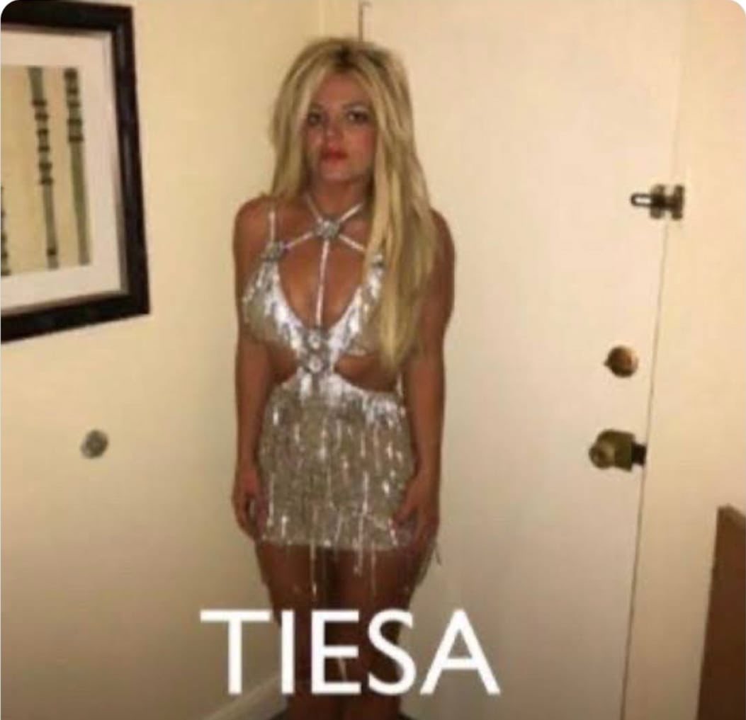 #OtGala0 estoy tal que así con las actuaciones