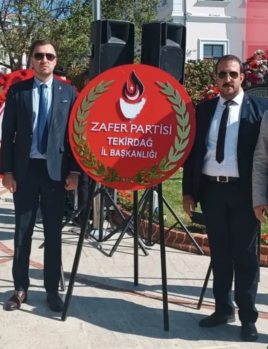Hüseyin Duruş (@durus_huseyin) on Twitter photo Tekirdağ İl Başkanımız Fatih Altıntaş’ın yanındayız.
“Cumhurbaşkanına hakaret” davası, açıkça haksız ve hukuksuzdur.
Bu dava, ifade özgürlüğüne vurulmuş bir darbedir.
<a href="/zaferpartisi/">Zafer Partisi</a> <a href="/umitozdag/">Ümit Özdağ</a> Tekirdağ İl Başkanımız Fatih Altıntaş’ın yanındayız.
“Cumhurbaşkanına hakaret” davası, açıkça haksız ve hukuksuzdur.
Bu dava, ifade özgürlüğüne vurulmuş bir darbedir.
<a href="/zaferpartisi/">Zafer Partisi</a> <a href="/umitozdag/">Ümit Özdağ</a>