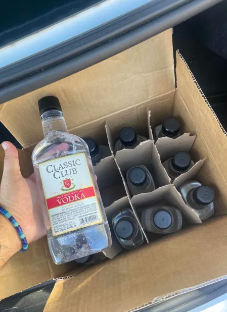 ATHCOIN_'s tweet photo. Just secured some more liquor driving now 
LIVE SOON! STAY TUNED 
LETS FUCKING GET THE HOMELESS DRUNK ASF ON A MONDAY EVENINGGGGGGG💯💯💯💯 https://t.co/cwesk1RRF3