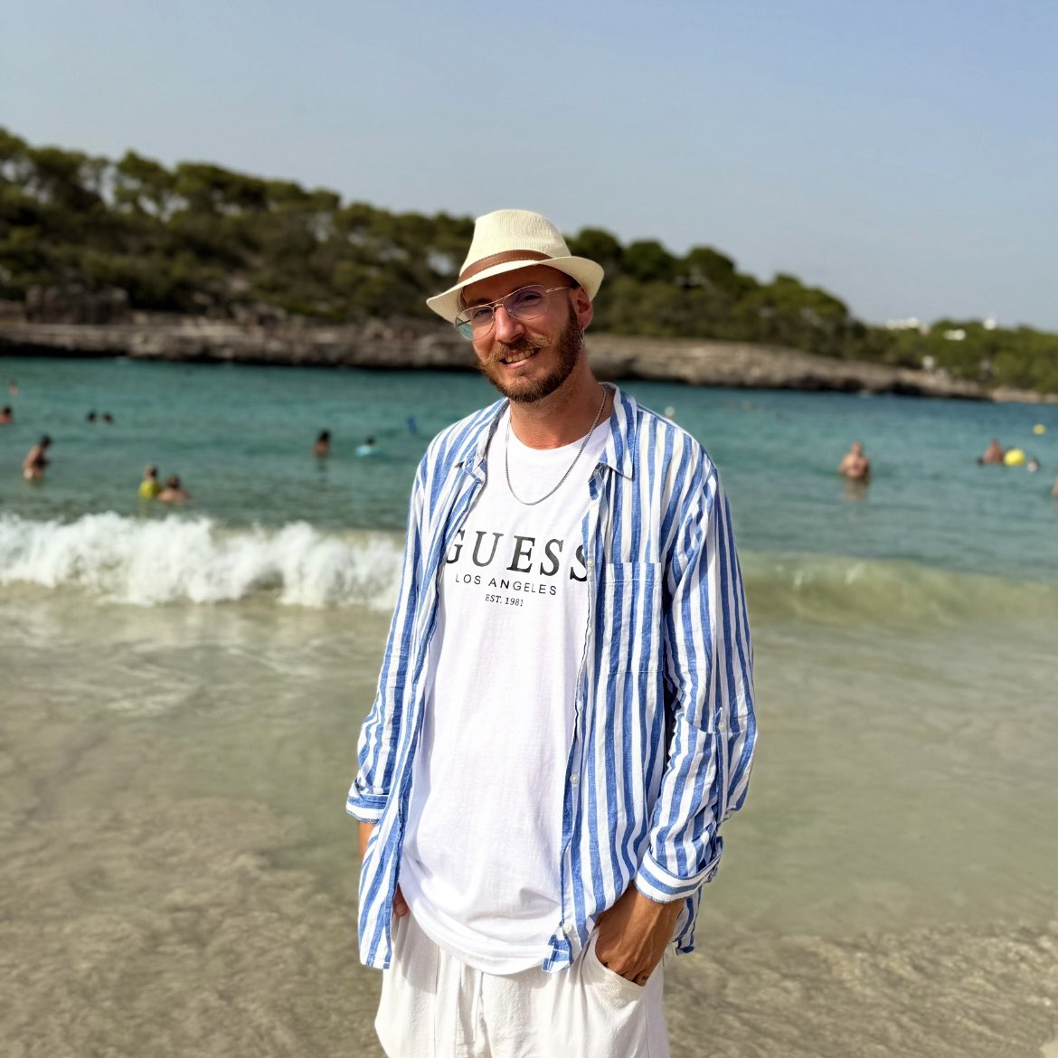__Bonetti's tweet image. 🏖️🔚Summer is ending and it’s a shame, but you’ll be happy to remember it with this compilation from my record label @groovy_riddim!

🔝5️⃣This comp has been supported from @traxsource and it’s already the fifth best-selling album on the platform.

traxsource.com/title/2604060/…