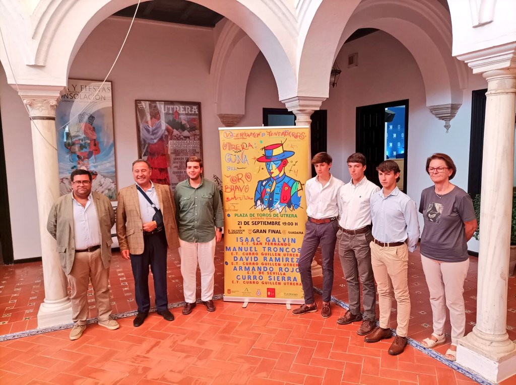 Hoy en la Casa de la Cultura de Utrera presentacion de la novillada en clase practica de la final del certamen de tentaderos Utrera Cuna del Toro Bravo. Que tendrá lugar el proximo domingo 21 en la Plaza de Toros de Utrera, a las 19 :00h,entrada gratuita para todos los asistentes