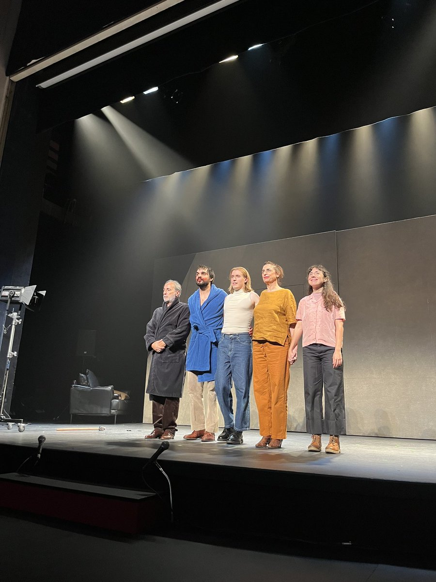 En la inauguración del Festival de Teatro "Ciudad de Palencia" que cumple 46 años.

¡Larga vida para el teatro!