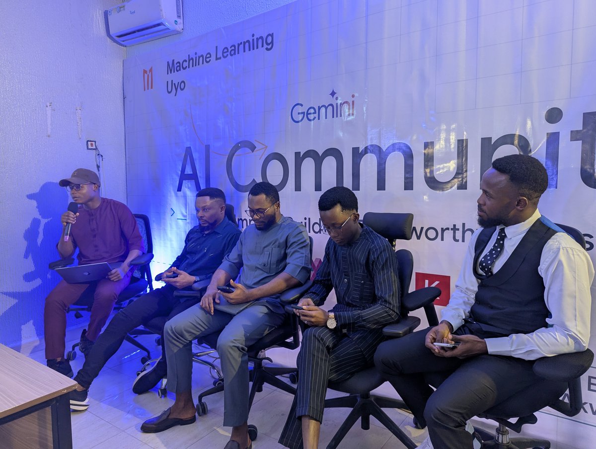 TFUGUyo's tweet image. AI Community Day 2025
Hundreds of participants, expert workshops, Panel discussions, Hands-on coding, New partnerships.
Thank you to everyone who made this magic happen! Uyo's AI community is unstoppable
#AICommunityDay #MachineLearningUyo