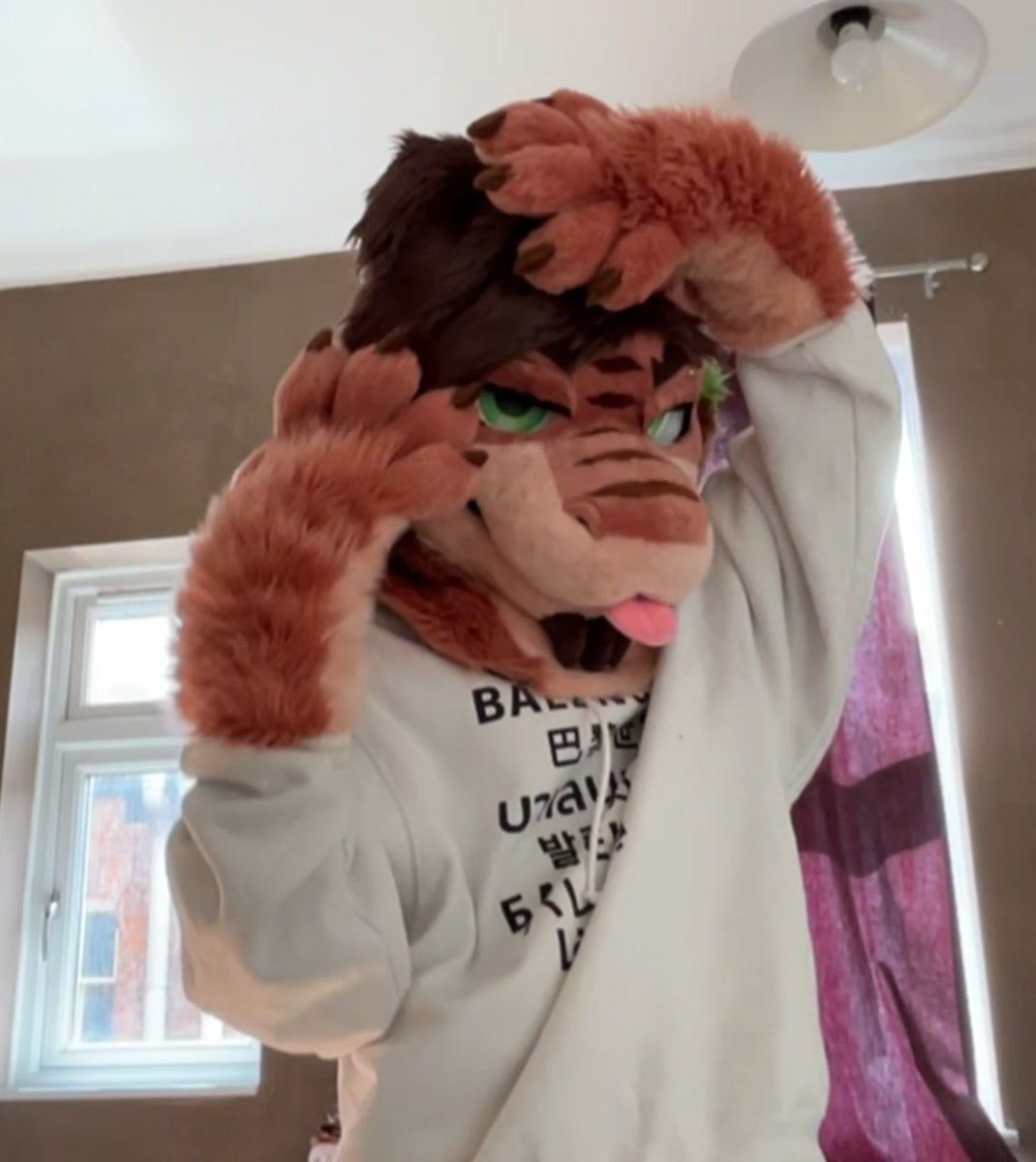 HOLA, THE BOY IS HERE

Expect more escapades by this creature on a regular basis, why don’t you join him?

🪡 <a href="/LiuyuenLee/">Liuyuen Lee ⭐COMM OPEN</a> thank you for your incredible work 💚