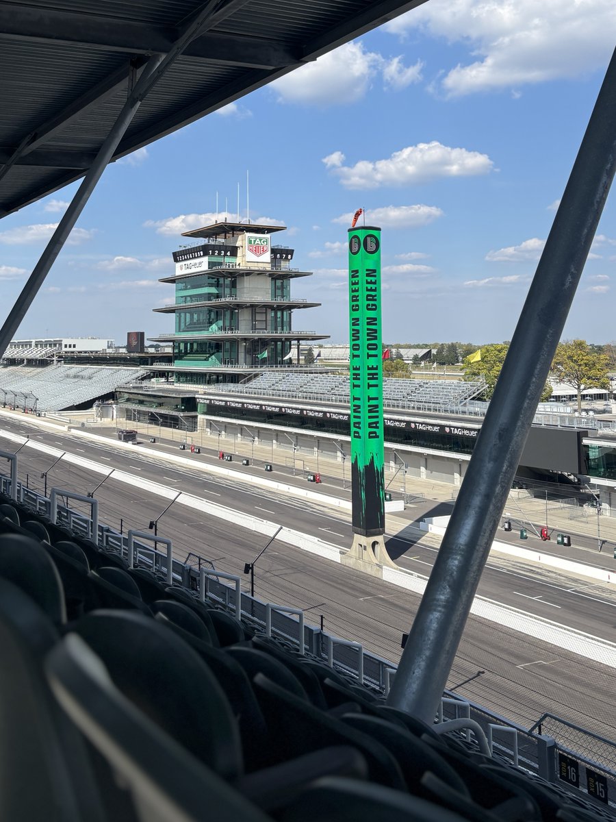 Indianapolis Motor Speedway (@ims) on Twitter photo π’ GREEN GREEN GREEN π’
The IMS pylon is lit to support <a href="/BigBroBigSisIND/">BigBroBigSisIND</a>'s campaign to Paint the Town Green this week! π’ GREEN GREEN GREEN π’
The IMS pylon is lit to support <a href="/BigBroBigSisIND/">BigBroBigSisIND</a>'s campaign to Paint the Town Green this week!