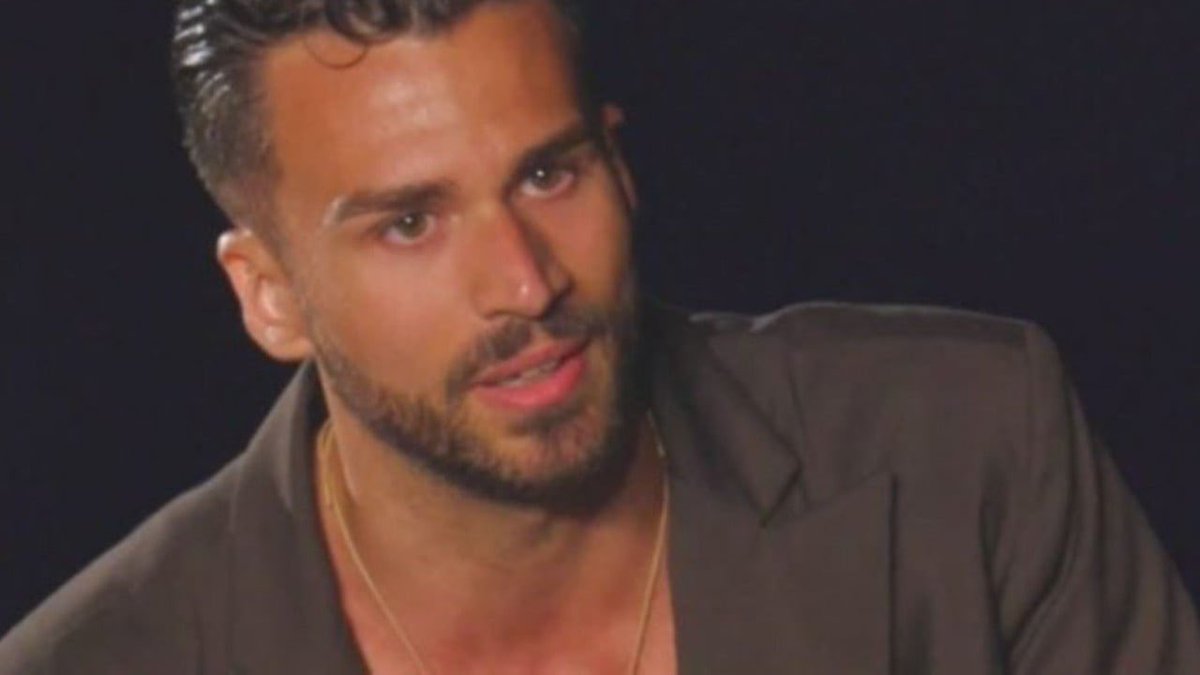 vogliosolot3's tweet image. Non ho parole per esprimermi sennò PORCO #temptatationisland