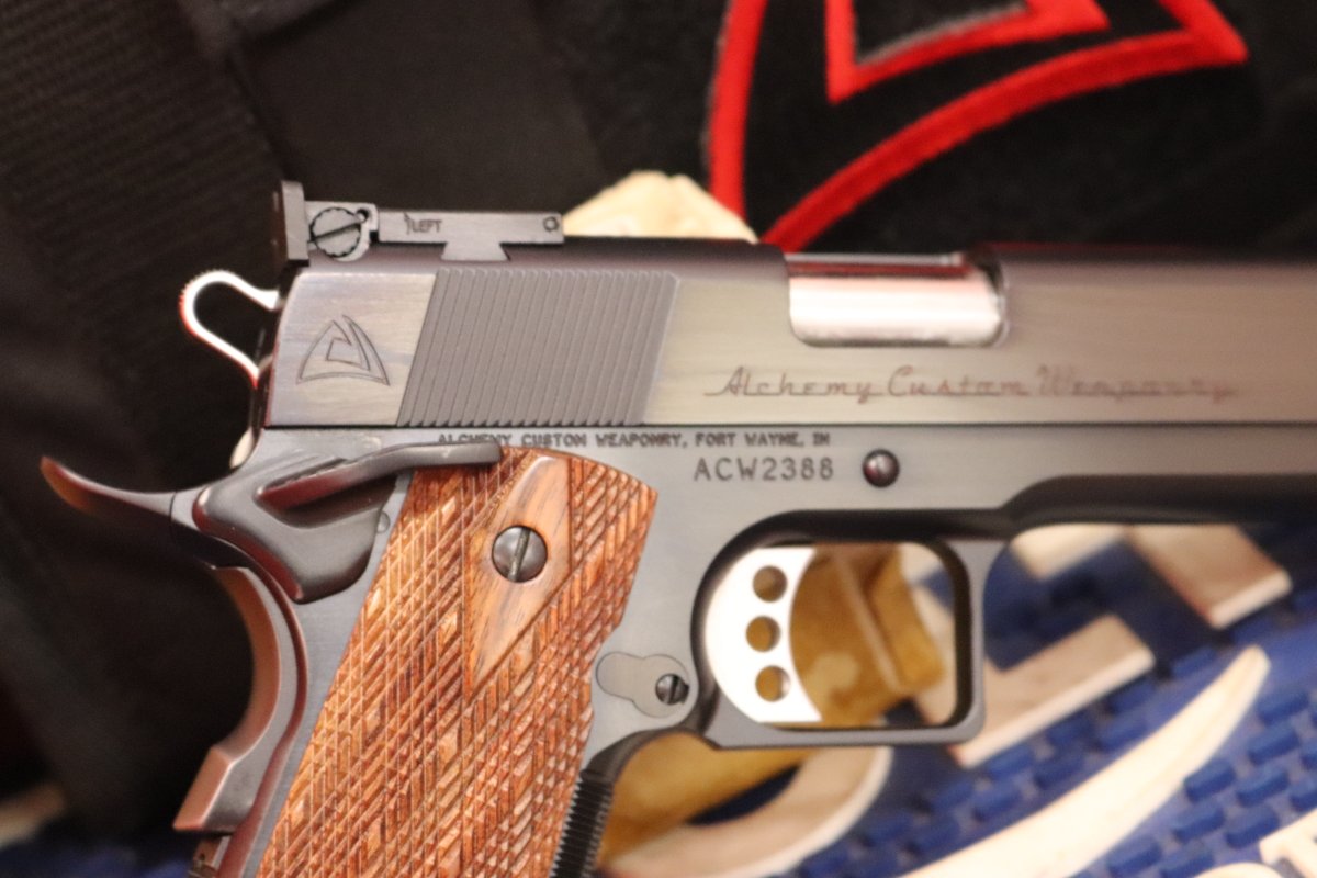 Alchemy builds a pretty clean, classic 1911, like this Prime Target

youtube.com/shorts/ax_pBvs…