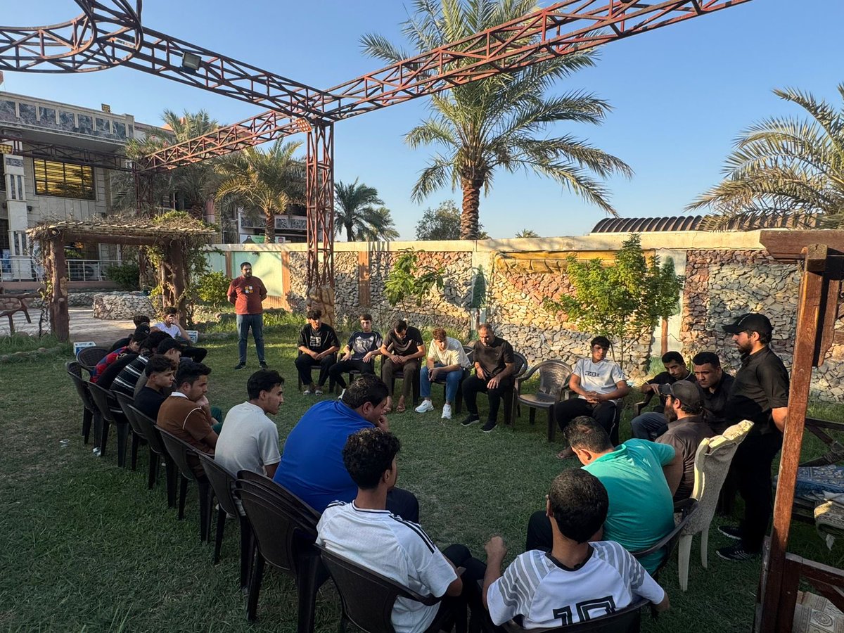 محور الرصافة – موقع الشهيد القائد يوسف المعلّم (رض)

تنفيذًا لتوجيهات سماحة الشيخ الأمين (أعزّه الله)، وبمتابعة الحاج أحمد الدريعي مسؤول الموقع، عقد مسؤول العلاقات اجتماعًا مع قادة الفرق الشعبية لكرة القدم، وذلك تمهيدًا لإقامة بطولة كروية تحمل اسم الشهيد القائد يوسف المعلّم (رض)