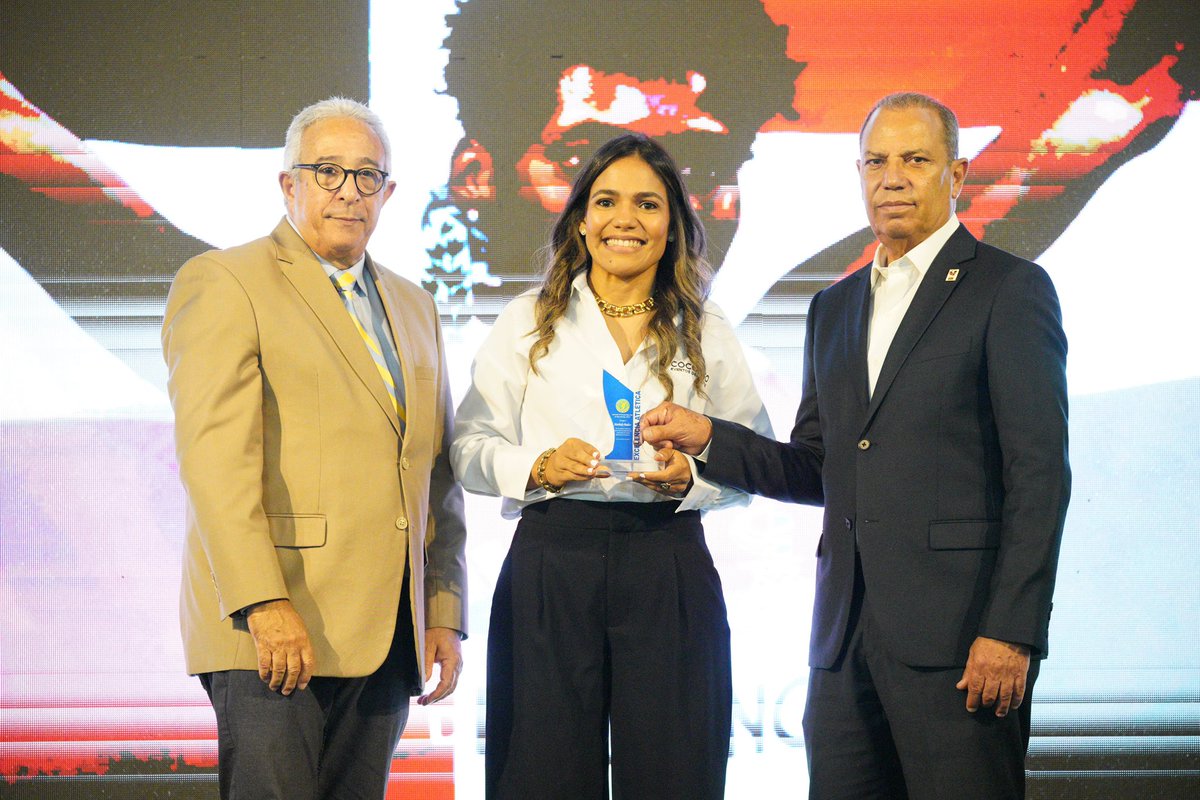 COLIMDO's tweet image. Nuestro presidente @GaribaldyBta participó en la Gala “Excelencia Acedeísta, Atletas y Cronistas del Año”, organizada por la Asociación de Cronistas Deportivos de Santo Domingo.

Nuestro director de prensa Leonardo Reyes, fue reconocido por su destacado desempeño laboral en 2024.