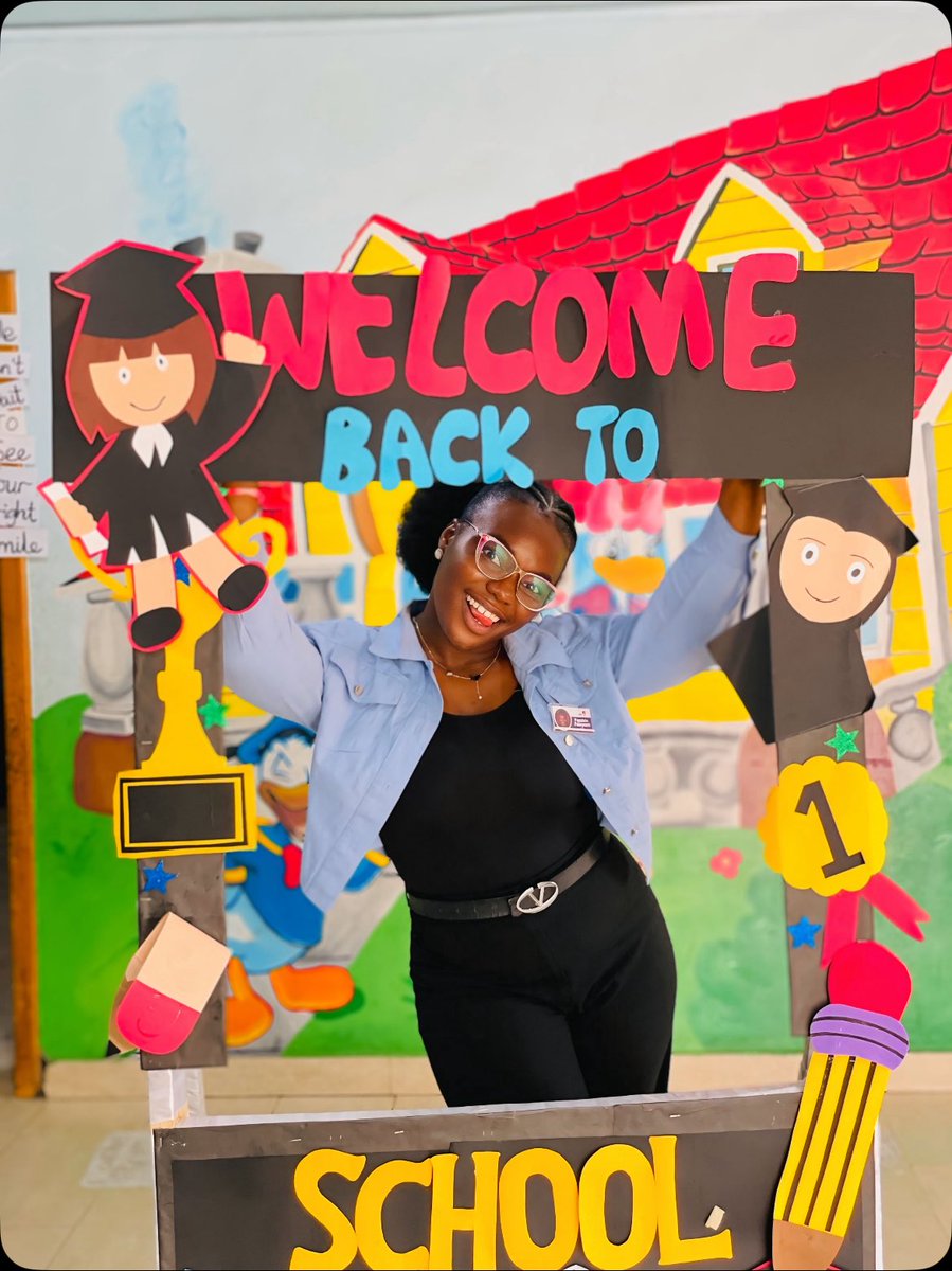 Ireoluwakitann's tweet image. Back to school, back to shaping bright minds ✨

Excited for a new session filled with learning, laughter, and growth! 

#FirstDayVibes #BackToSchool #EducatorLife #Explore #RoleModel