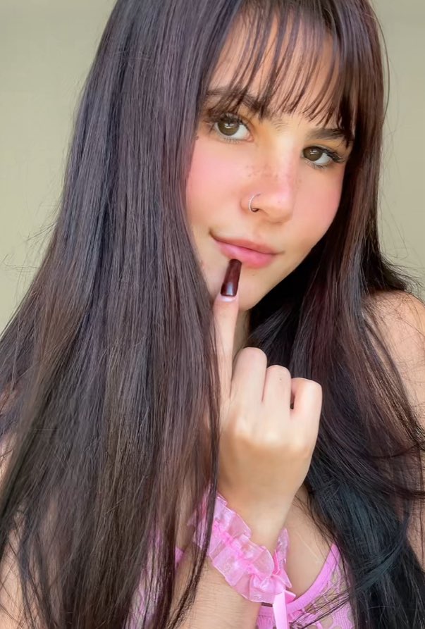 ur ultimate dream girl