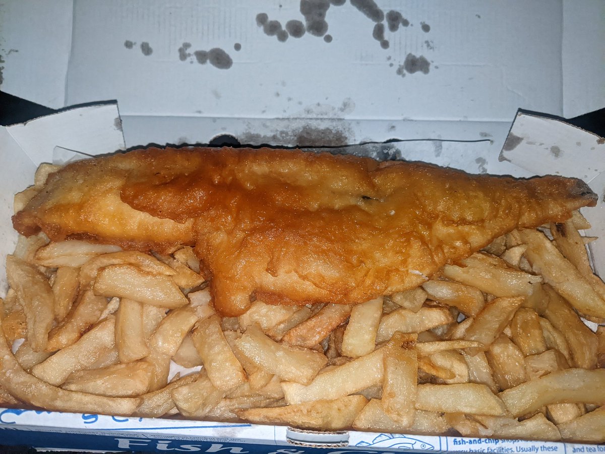 AdvisorChip's tweet photo. Sea Breeze, Faulkner St, Hoole, Chester. Large haddock and chips. Quality. https://t.co/LcwRBNKk5q