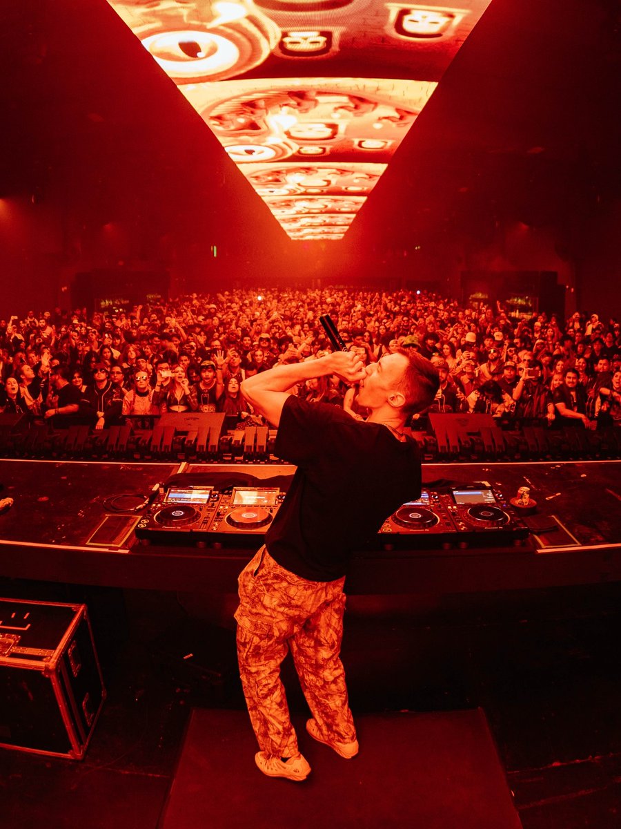 I spy with my little eye... a sick dubstep line-up coming to #CargoConcertHall! 🔥 <a href="/thisiscyclops/">CYCLOPS</a> is bringing his Eye Spy tour to the Cargo stage! Tickets are selling fast, so visit bit.ly/CyclopsCCH25 to secure your spot while there's still time. 🔗
Photo courtesy of Cyclops