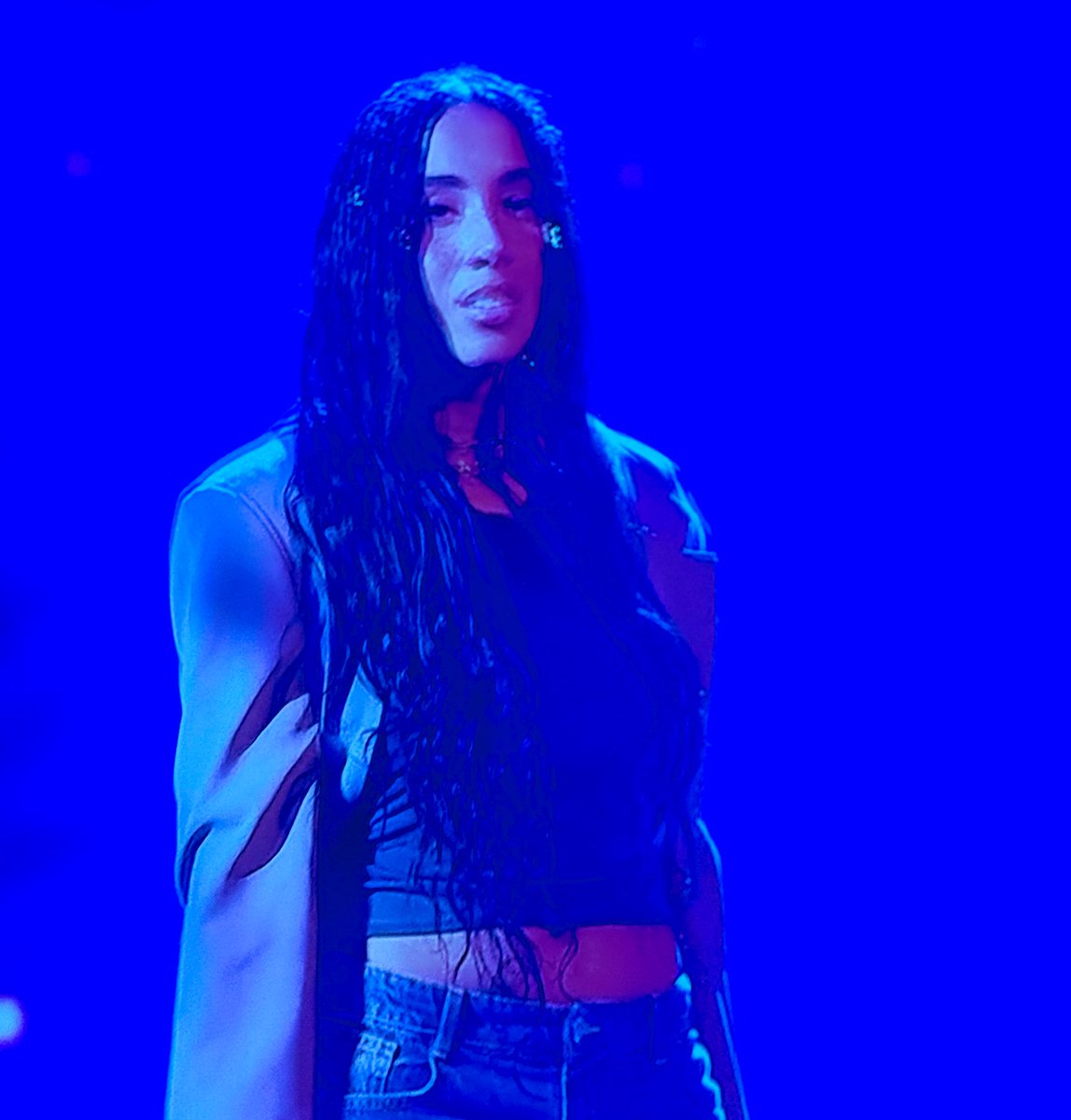 Ufff, cuando estén todos los niños de 16 años liándola a las 4 de la mañana y salga el bollerón este con la camiseta de la NBA 3XL a pegarles un palizón. 

FANTASÍA! 

#OTGala0
#OT2025