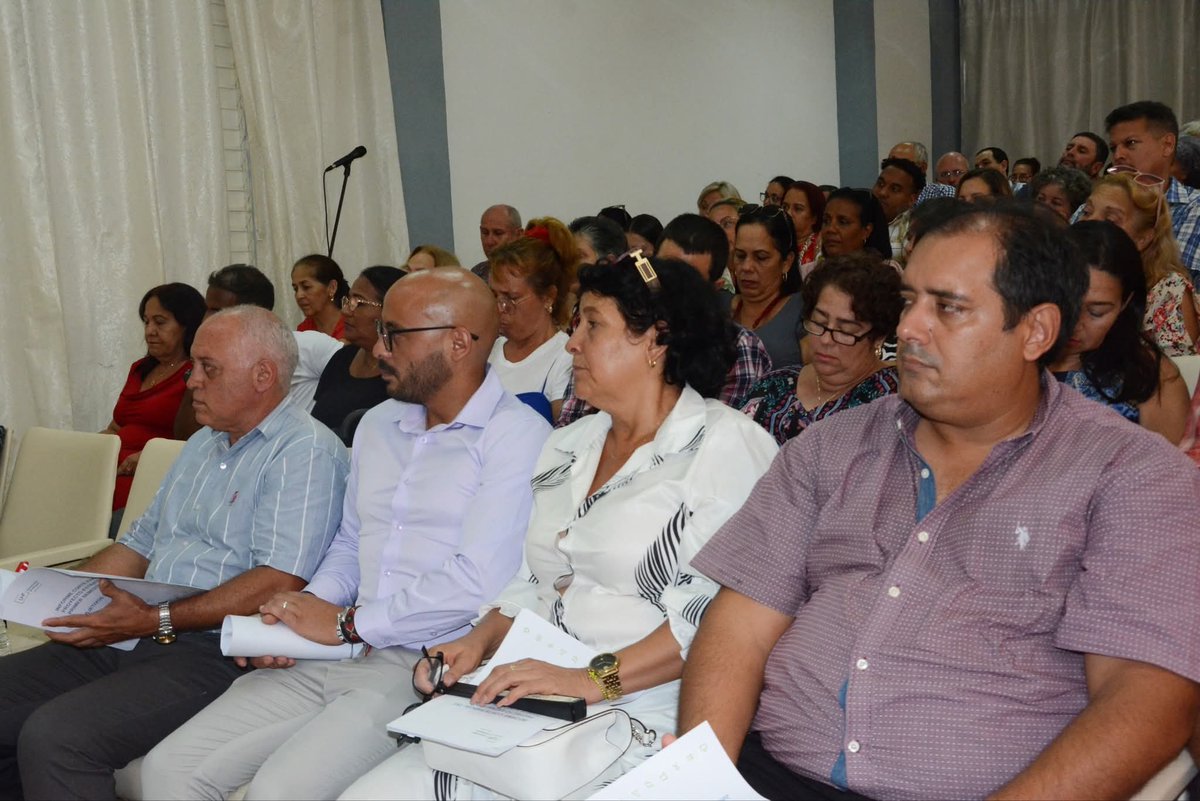 El recorrido de  <a href="/CubaMES/">MES</a> por región oriental culminó en <a href="/univholguinera/">UniversidadHolguin</a> acreditada de excelencia que igualmente crece en sus metas para el 2025. Además intercambiamos con trabajadoes del CUM en Calixto García Universidad holguinera sigue consolidandose como un #EspacioParaCrecer