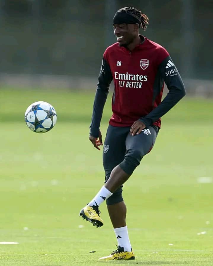 If you’re awake, let’s be mutuals.🧎🏿‍♂️
I follow back.