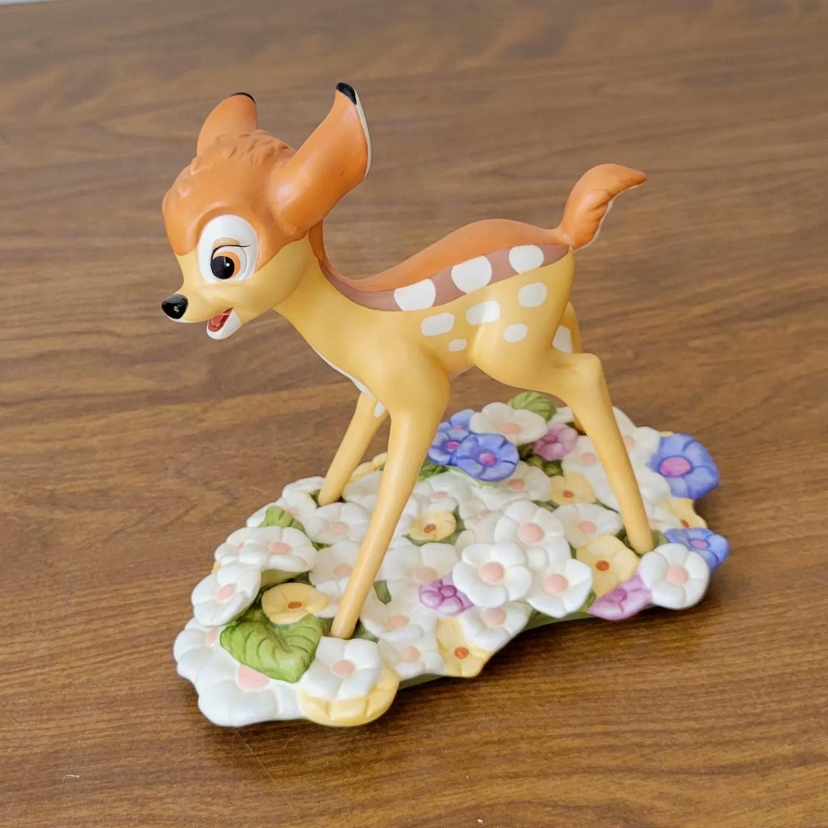 FlatRockGoods's tweet photo. Vintage Disney Bambi Figurine, Purty Flower Classics Collection
https://t.co/rNvAWI2R6k
#vintagebambi #bambifigurine #WDCC #disneyclassic #purtyflower #fawn #disneycollectible https://t.co/5DBWPI4glw