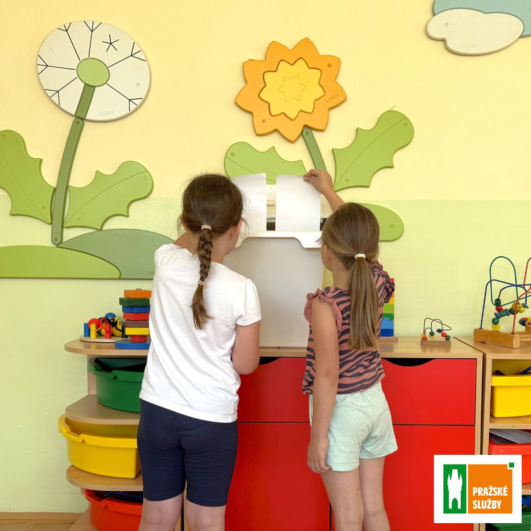 TISKOVÁ ZPRÁVA | DĚTI Z MATEŘSKÉ ŠKOLY VEJVANOVSKÉHO SLAVÍ ZLATÝ HATTRICK! POTŘETÍ ZA SEBOU JASNĚ OVLÁDLY SOUTĚŽ PRAŽSKÝCH SLUŽEB VE SBĚRU PAPÍRU | Celá TZ: psas.cz/deti-z-matersk…