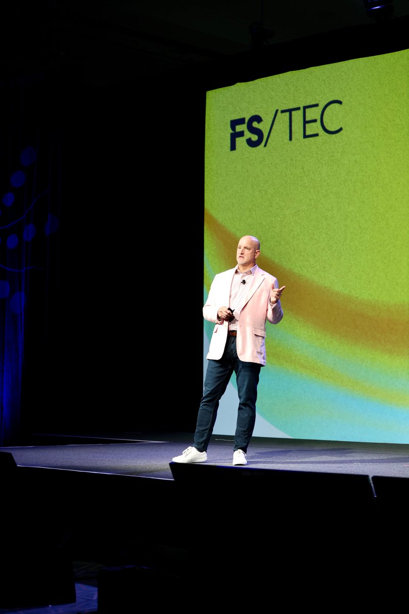 Wirelessnerd's tweet image. Stats on stats on stats! Cameron Watt from @intouchinsight dropped a sick amount of detail on the state of the digital-first dining at #FSTec25 #FSTec